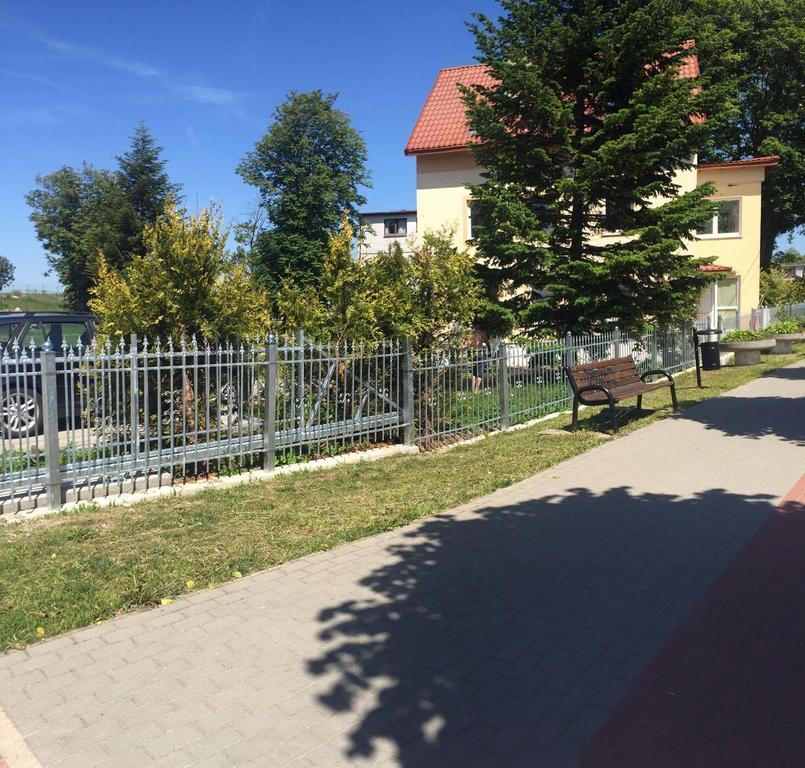 Willa Plaza Pokoje I Domki Z Widokiem Na Morze Apartamento Dziwnów Exterior foto